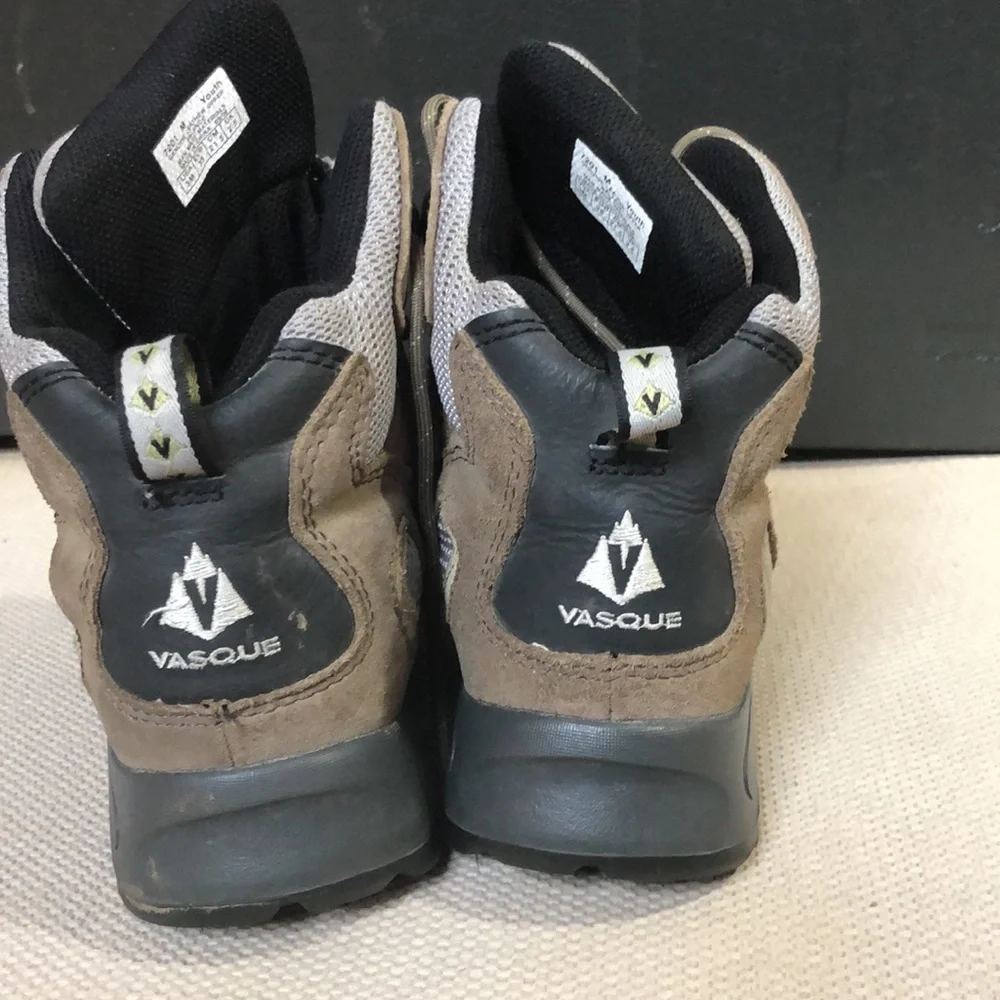 Vasque Waterproof Youth Hiking Boots 7201 Size 3